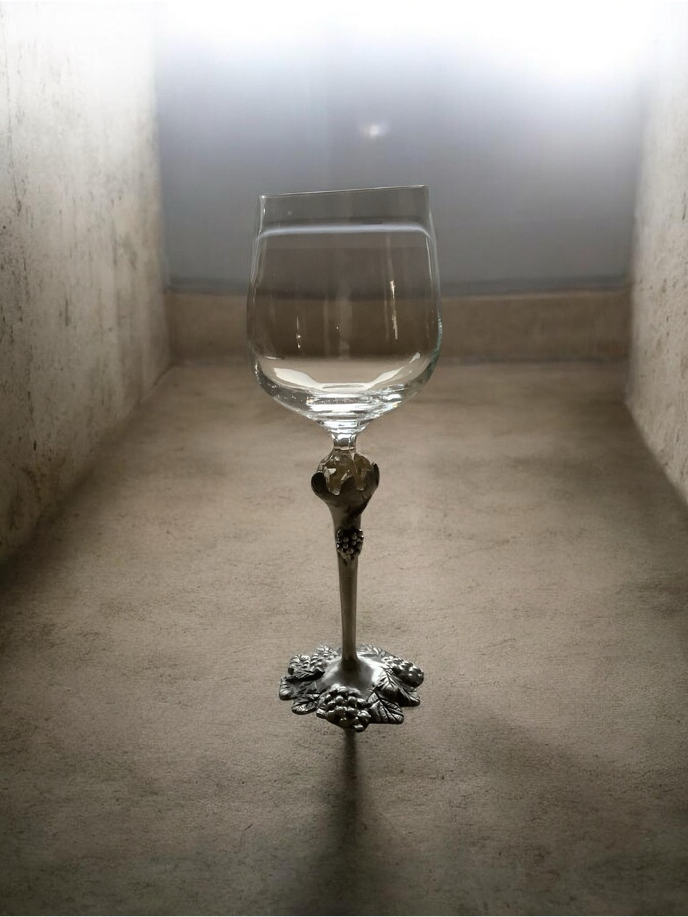 Ornate Crystal Wine Glass with Decorative Silver Stem